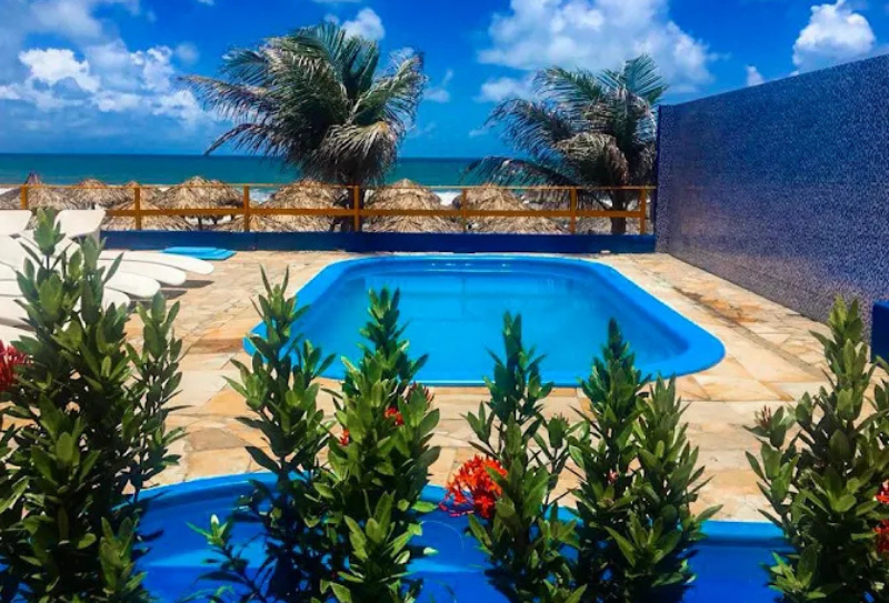 Barraca Sol e Mar Praia de Aquiraz com Camarão tropical para duas pessoas + Piscina e 2 cocos de R$199,90 Por R$139,90. - Imagem 3