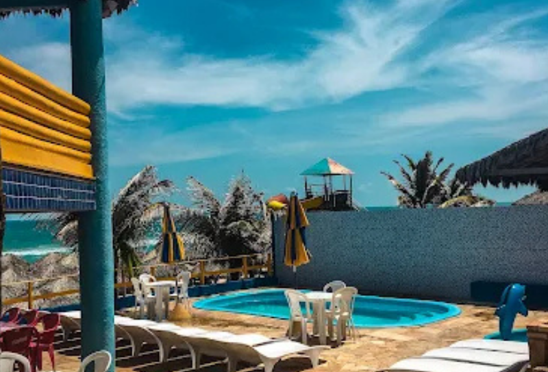 Barraca Sol e Mar Praia de Aquiraz com Camarão tropical para duas pessoas + Piscina e 2 cocos de R$199,90 Por R$139,90. - Imagem 8